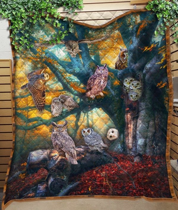 Owl Family On Tree Quilt Blanket