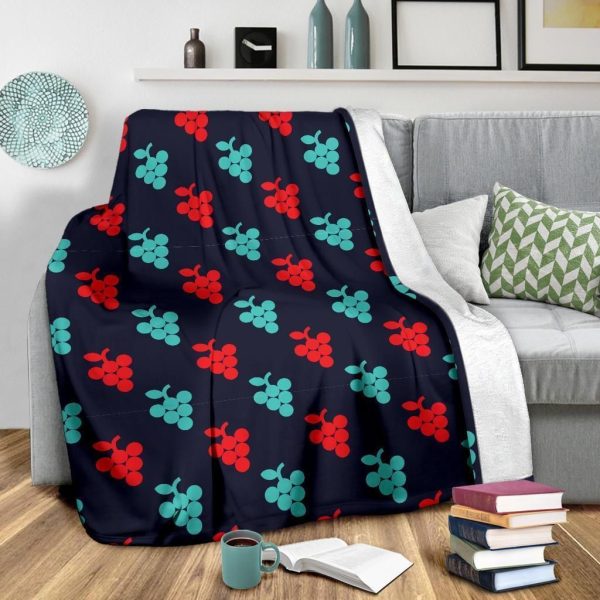 Blue And Red Grape Pattern Print Design Fleece Blanket - Image 3